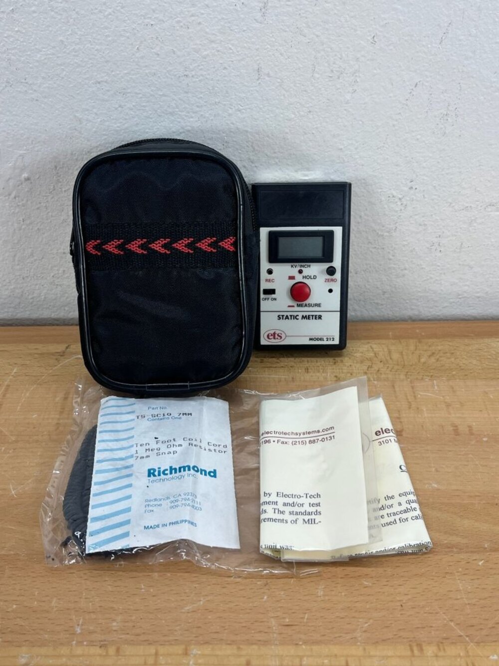 ETS Model 212 Static Meter In Case Electro Tech 212